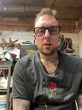 WIDBIGWHITECOCK online show from 3, 2, 2026