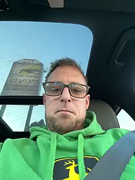 WIDBIGWHITECOCK online show from 2, 3, 2026