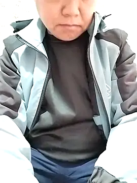 zuzu0099 online show from 12, 1, 2026