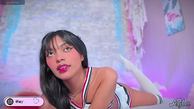 ayla lux online show from 13, 3, 2026