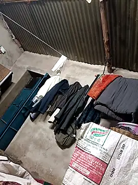 Hot hiuj online show from 7, 3, 2026