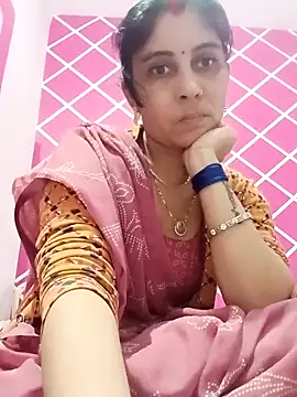 Snapshot of Hot_ree85 chatting on 24, 2, 2026 Hot ree85 online show from 24, 2, 2026