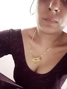 Hot ree85 online show from 14, 5, 2026