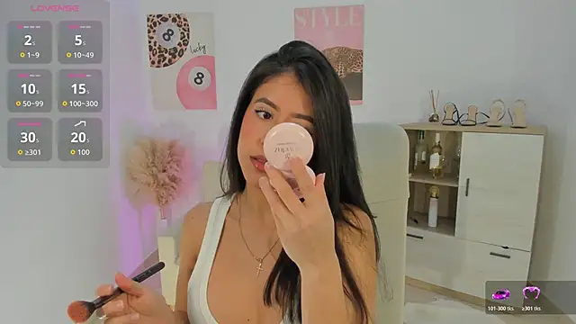 Sussan Monroe online show from 8, 4, 2026