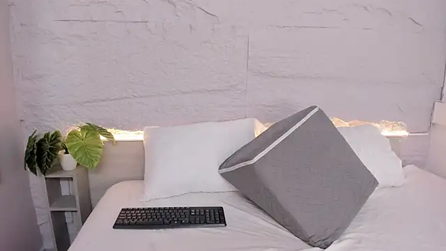 lanna 18  online show from 27, 3, 2026