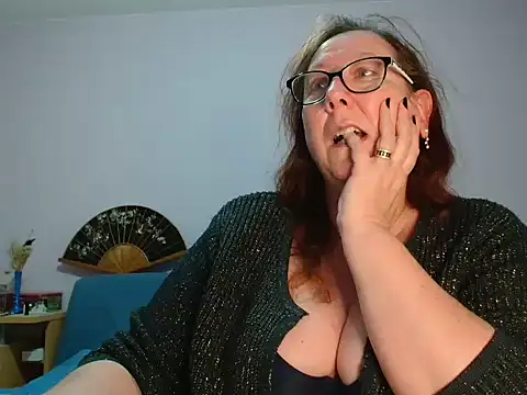 xmyriamx online show from 4, 4, 2026