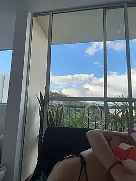 alesziarose  online show from 16, 1, 2026