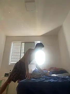 Snapshot of vinihfeh chatting on 7, 4, 2026 vinihfeh online show from 7, 4, 2026