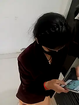 Snapshot of Sarita-school chatting on 7, 1, 2026 Sarita-school online show from 7, 1, 2026