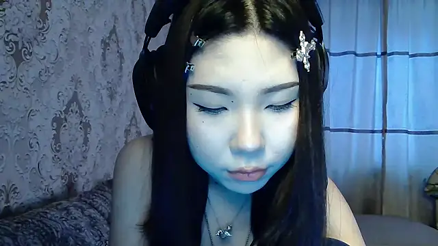 AprilOnilll online show from 1, 3, 2026