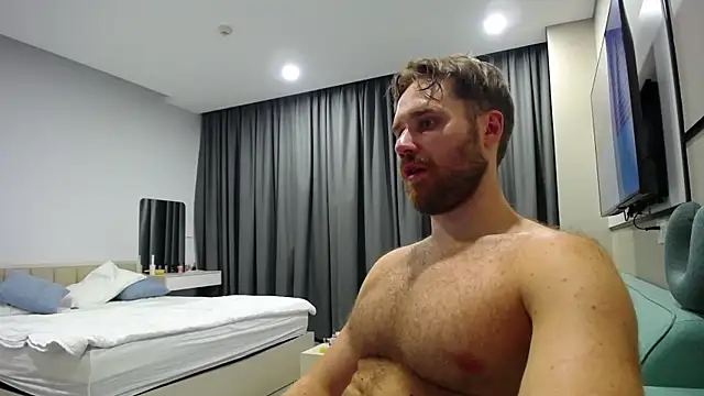 LorenzoLux online show from 7, 4, 2026