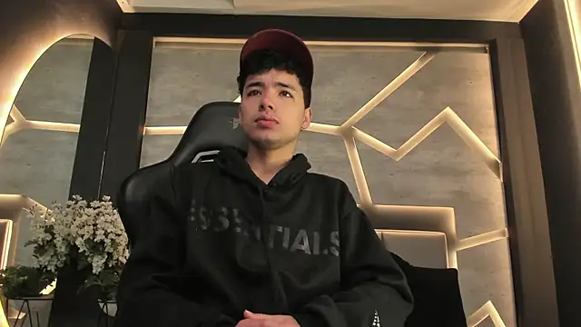 Snapshot of Matt_Wolf_ chatting on 10, 1, 2026 Matt Wolf online show from 10, 1, 2026