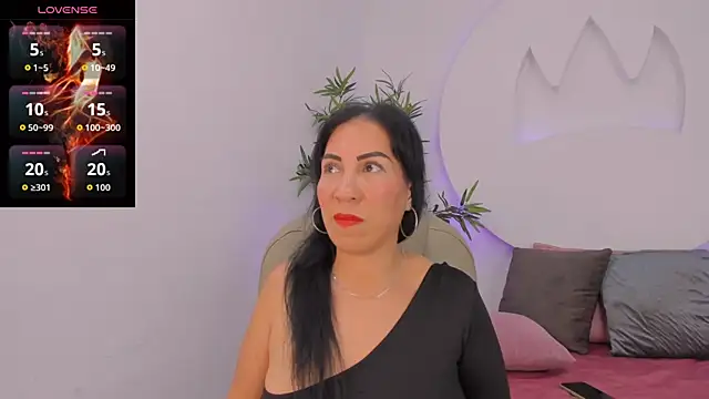 AmberJoyMilf online show from 15, 4, 2026