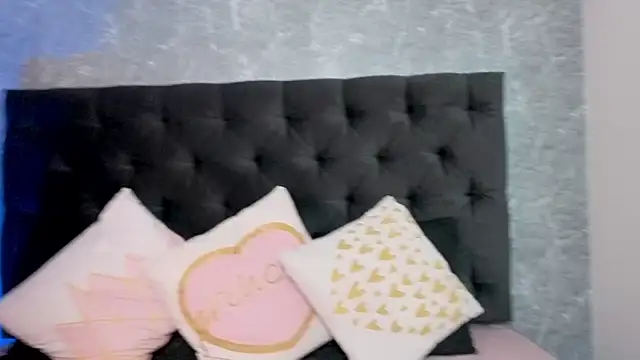 sasha  blaze online show from 8, 1, 2026