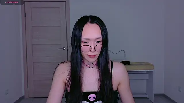 Snapshot of ChosenChampionofSlaanesh chatting on 9, 1, 2026 ChosenChampionofSlaanesh online show from 9, 1, 2026