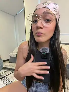 Snapshot of EVA_WILD1 chatting on 15, 2, 2026 EVA WILD1 online show from 15, 2, 2026