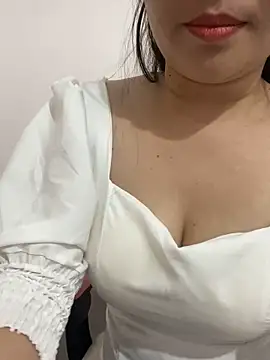 Snapshot of Avelyn-n chatting on 19, 1, 2026 Avelyn-n online show from 19, 1, 2026