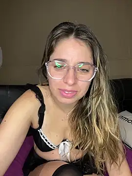 soyanahii online show from 5, 4, 2026