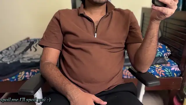 Snapshot of Ruthless_guyy chatting on 19, 6, 2026 Ruthless guyy online show from 19, 6, 2026