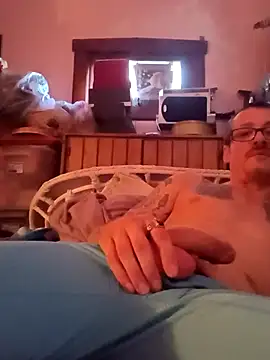 Snapshot of THUROBREED83 chatting on 28, 9, 2025 THUROBREED83 online show from 28, 9, 2025