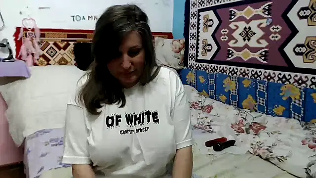 Adelinemilf online show from 25, 3, 2026