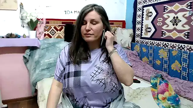 Adelinemilf online show from 12, 4, 2026