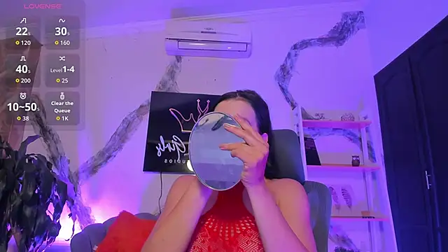 Snapshot of Violett_hott_ chatting on 25, 2, 2026 Violett hott online show from 25, 2, 2026