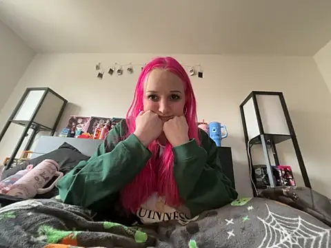 Snapshot of prettygirltracy_12 chatting on 8, 2, 2026 prettygirltracy 12 online show from 8, 2, 2026