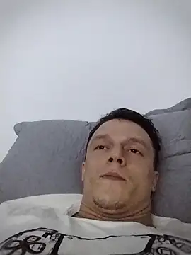 RAFAELQUINTEROSCAVALHEI online show from 5, 4, 2026