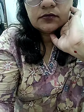 Snapshot of piryasharma005 chatting on 13, 1, 2026 piryasharma005 online show from 13, 1, 2026