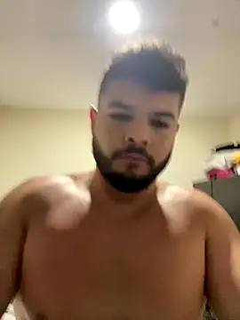 Snapshot of omarfer19 chatting on 6, 1, 2026 omarfer19 online show from 6, 1, 2026