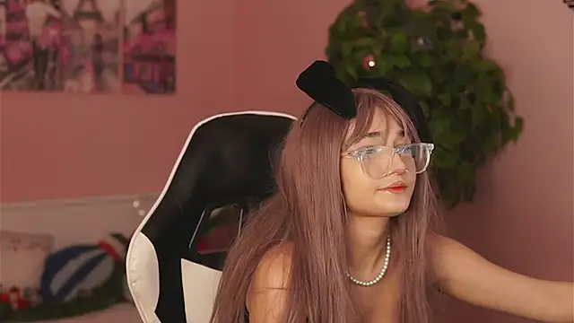 Lily  Loo online show from 9, 1, 2026