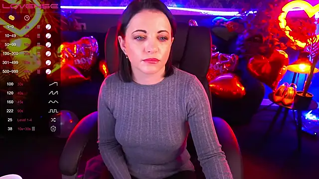 Snapshot of Dafni_Monn chatting on 7, 2, 2025 Dafni Monn online show from 7, 2, 2025