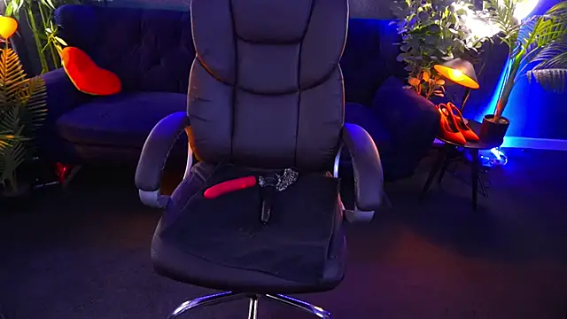 Snapshot of Dafni_Monn chatting on 25, 2, 2025 Dafni Monn online show from 25, 2, 2025