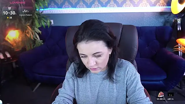 Snapshot of Dafni_Monn chatting on 4, 10, 2025 Dafni Monn online show from 4, 10, 2025