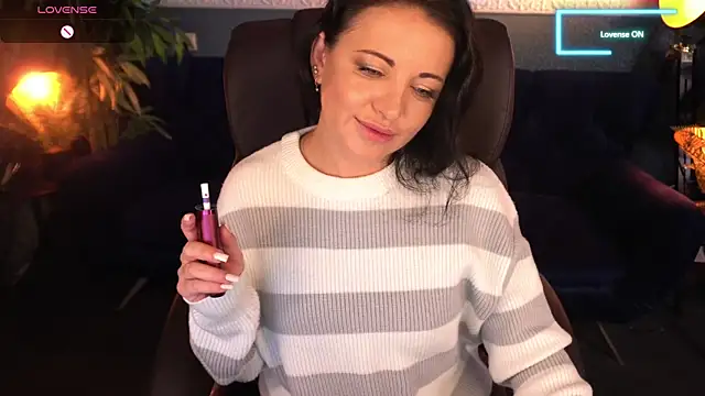 Snapshot of Dafni_Monn chatting on 19, 10, 2025 Dafni Monn online show from 19, 10, 2025