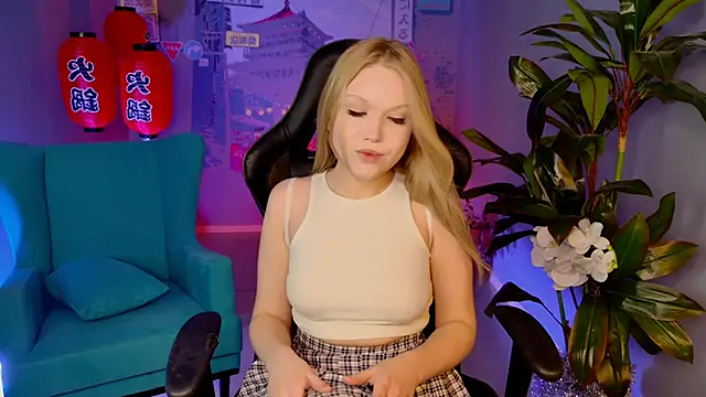 ChloeWhite online show from 11, 1, 2026