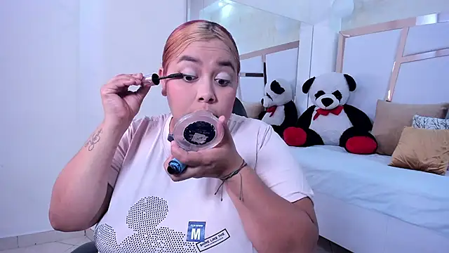 tatikanyx online show from 5, 3, 2026