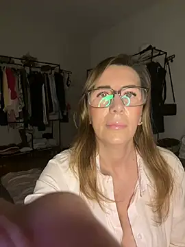 NaughtyMilla online show from 9, 2, 2026