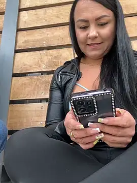 nathacha1230 online show from 17, 4, 2026