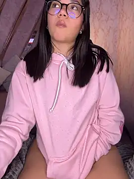  Queen love2 online show from 12, 1, 2026