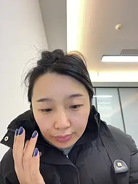 Snapshot of Qrooo chatting on 15, 1, 2026 Qrooo online show from 15, 1, 2026