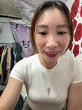 Snapshot of Adela-222 chatting on 10, 7, 2026 Adela-222 online show from 10, 7, 2026