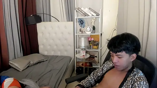 Snapshot of davincihugecock chatting on 9, 6, 2026 davincihugecock online show from 9, 6, 2026