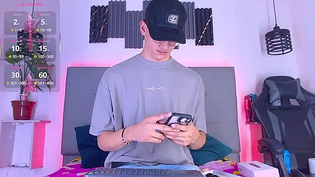 Sophi and Jack online show from 16, 3, 2026