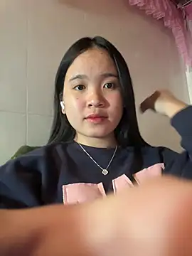 Snapshot of Gwen879 chatting on 14, 1, 2026 Gwen879 online show from 14, 1, 2026