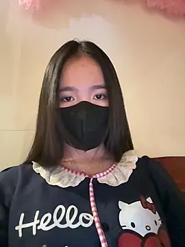 Gwen879 online show from 6, 2, 2026