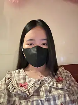 Gwen879 online show from 27, 2, 2026