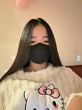 Gwen879 online show from 6, 3, 2026