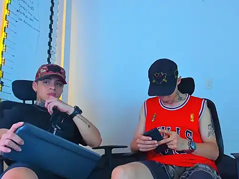 Thomas-Wil online show from 3, 2, 2026